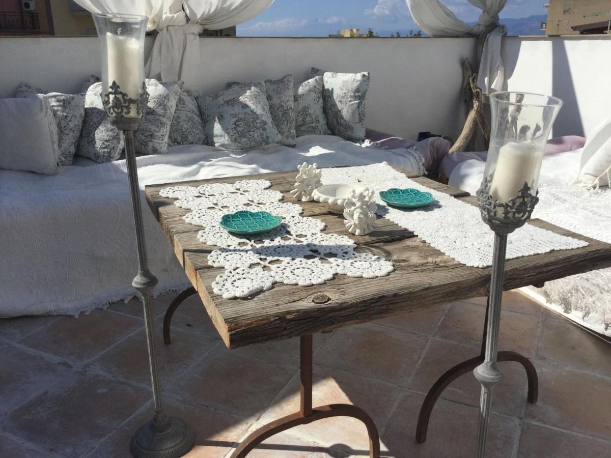 Il Giardino D'Ulisse Bed & Breakfast เรจโจ ดี คาลาเบีย ภายนอก รูปภาพ